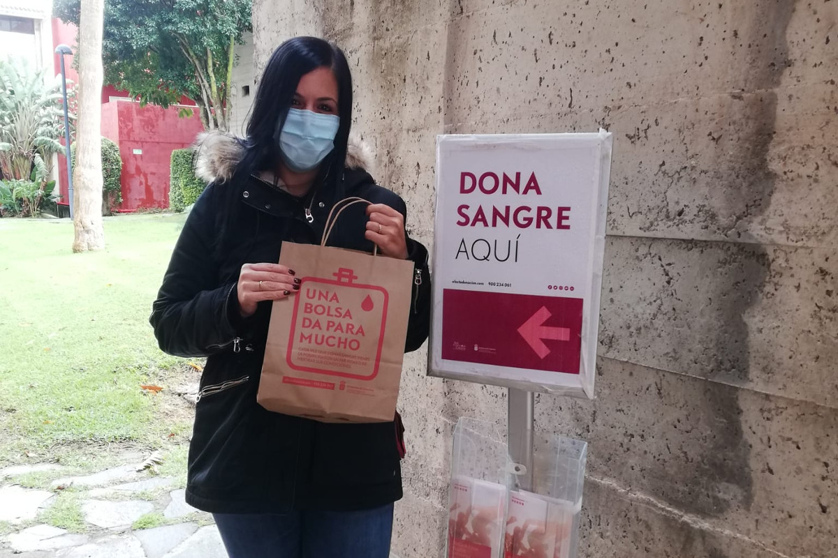 La Laguna acoge una sala de extracción temporal del ICHH en el Colegio Mayor San Agustín