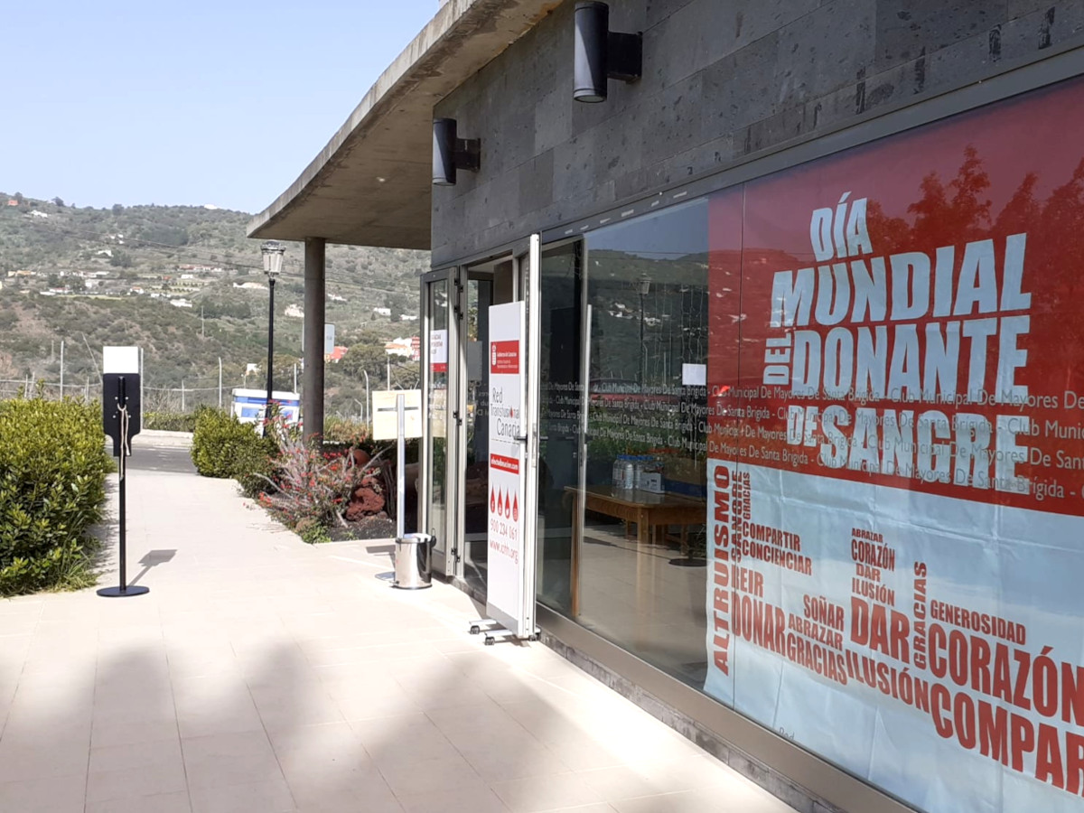 El ICHH mantiene operativo un punto temporal de donación de sangre en Santa Brígida
