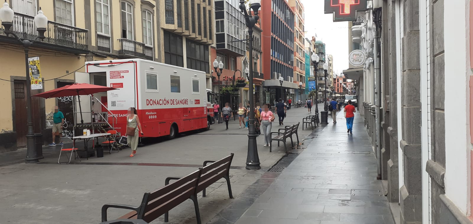 La unidad móvil del ICHH vuelve a la calle Mayor de Triana