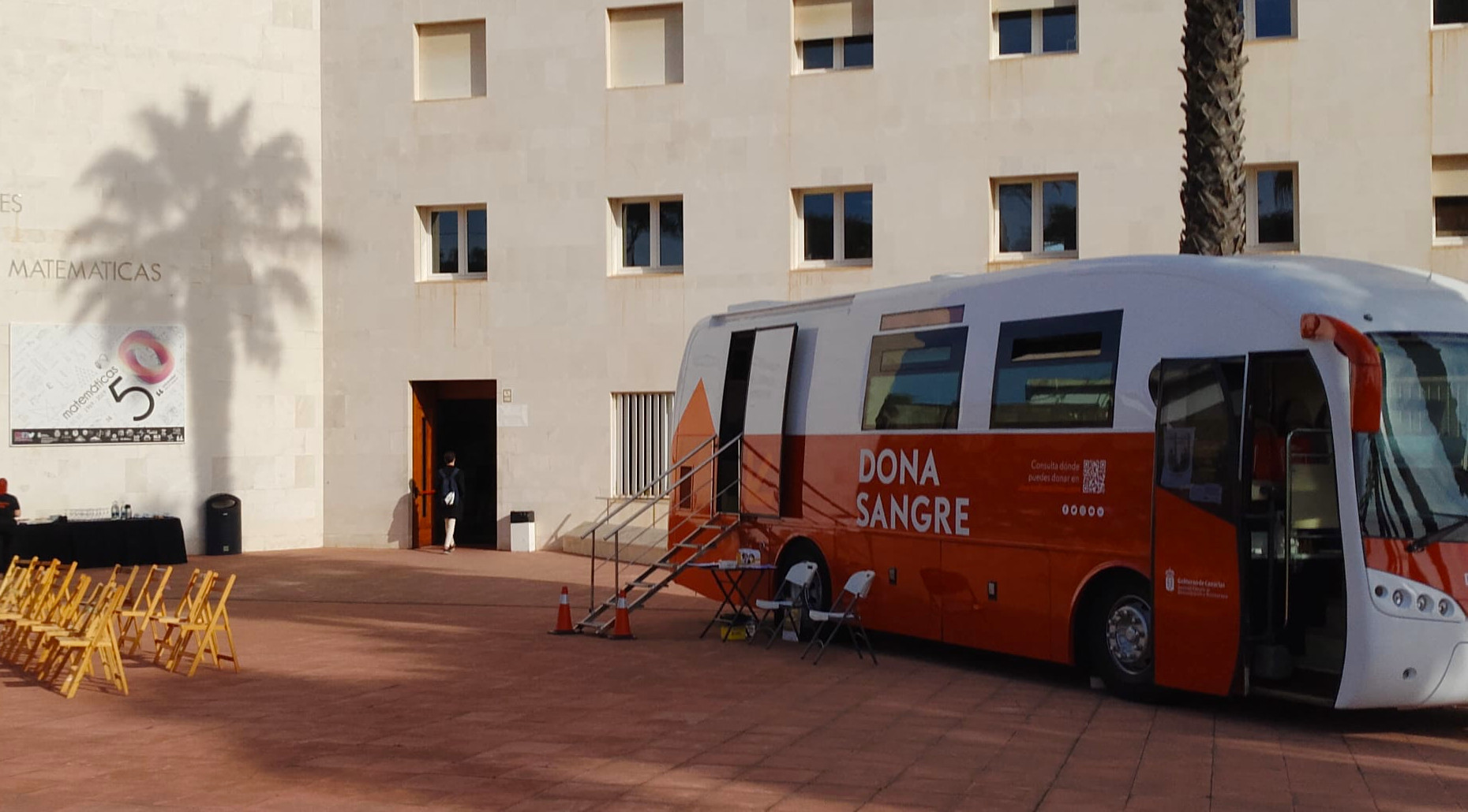 El ICHH inicia la primera campaña de donación de sangre del curso en la ULPGC y la ULL