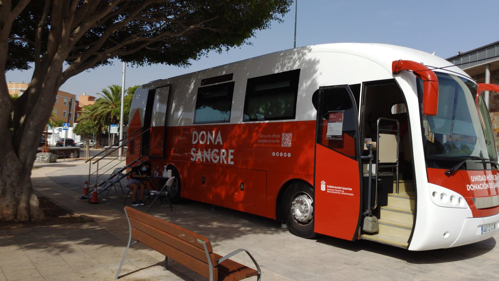 Unidad móvil de donación de sangre en San Miguel de Abona