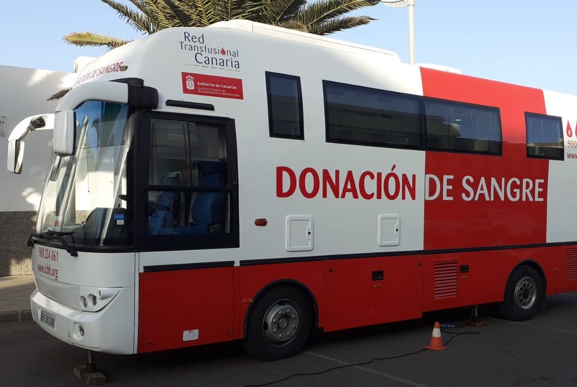 Unidad móvil de donación de sangre en Lanzarote