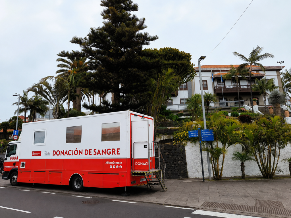Unidad móvil de donación de sangre en El Sauzal